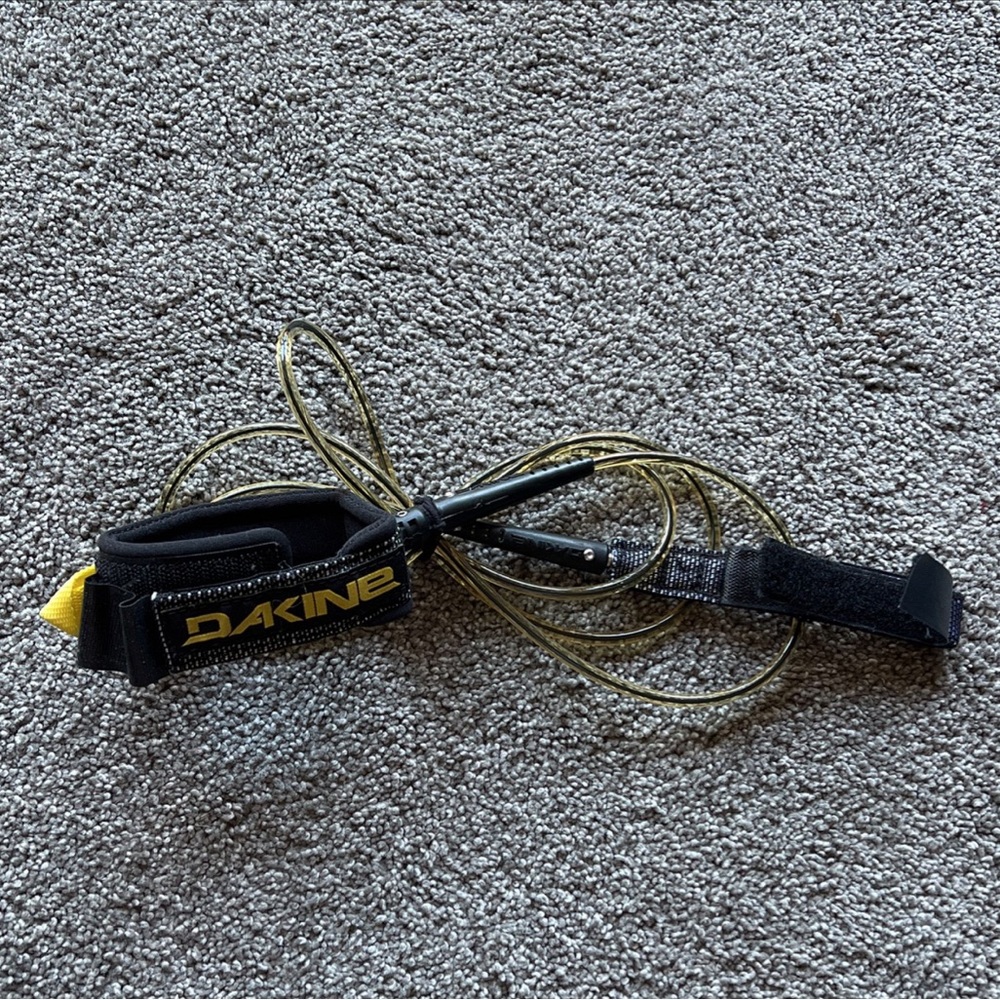 Dakine surfboard leash